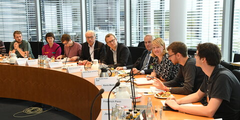 Treffen der AG Bildung und AG Kommunales mit Studierendenvertretern.