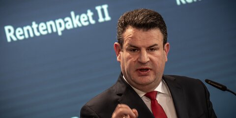 Hubertus Heil (SPD), Bundesminister für Arbeit und Soziales, gibt ein Pressestatement zum geplanten Rentenpaket II.