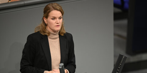 Sonja Eichwede (SPD), spricht in der Debatte im Bundestag.