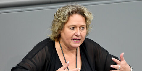 Kerstin Tack bei einer Rede im Deutschen Bundestag