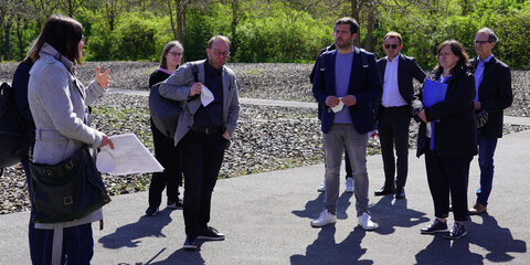Die Mitglieder der Arbeitsgruppe Kultur und Medien besuchten am 26. April 2022 das Gelände der „Topographie des Terrors” in der Niederkirchnerstraße in Berlin.