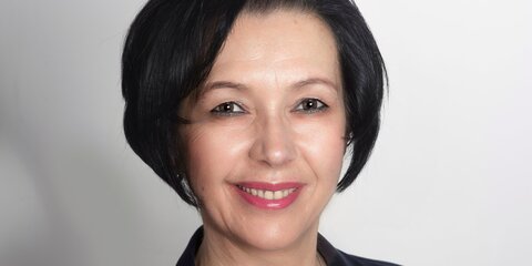 Porträt von Angelika Glöckner