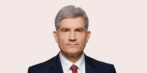 Porträt von Metin Hakverdi