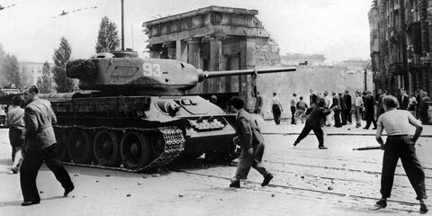 Demonstranten während des Volksaufstandes am 17. Juni 1953