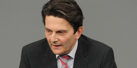Rolf Mützenich, MdB, am Rednerpult