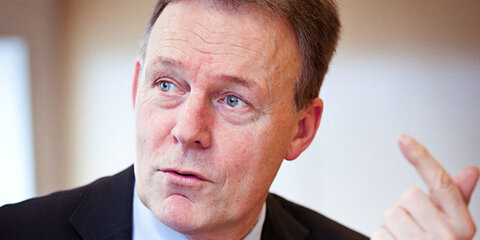Thomas Oppermann in einer Konferenz