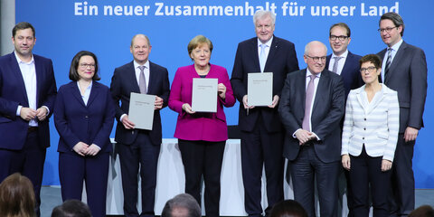 Unterzeichnung des Koalitionsvertrages