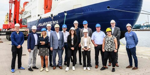 Die Arbeitsgruppe Bildung und Forschung der SPD-Bundestagsfraktion besuchte das Alfred-Wegener-Institut und das Forschungsschiff Polarstern in Bremerhaven.