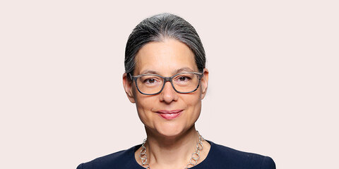 Porträt von Dr. Nina Scheer