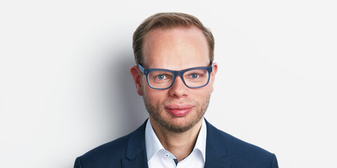 Porträt von Helge Lindh