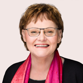 Porträt von Sylvia Lehmann