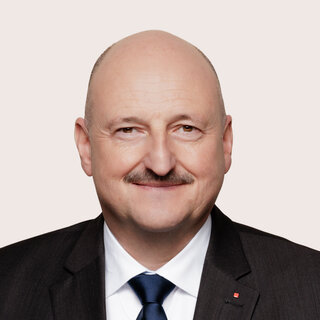 Porträt von Bernd Rützel