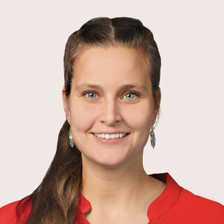 Porträt von Maja Wallstein