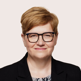 Porträt von Anette Kramme