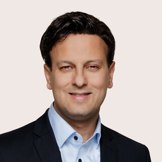 Porträt von Parsa Marvi