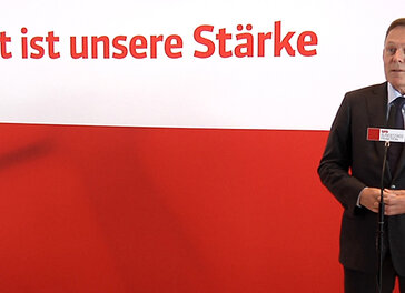 Thomas Oppermann beim Pressestatement